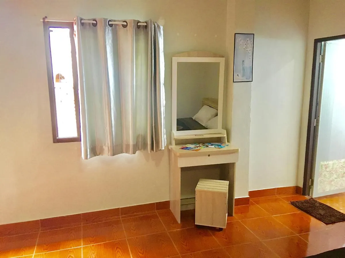 Sake Beach Hostel Ko Lanta