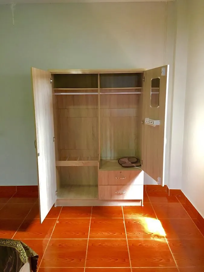 Sake Beach Hostel Ko Lanta
